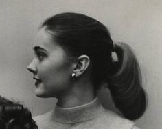 1951 pony tail... 1950's - 1960's : Hairstyles for Long Hair - the Fashion Spot 1950s Ponytail, 1950’s Hair, Vintage Ponytail, Retro Updo, 1960s Hair, Bridal Clothing, Banana Hair Clips