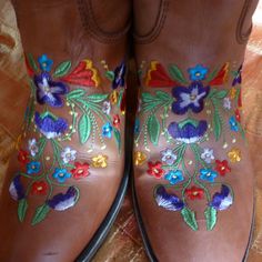 Gabriela Sabatini HANDMADE Embroidered Brown Ankle Boots. Beautiful Flowers Embroidery Bright Colors. Please pay attention - this item is Handmade. Trade mark: Gabriela Sabatini They are  made in Italy. Also the condition is almost perfect. Very, very good. They don`t look like used shoes. No defects at the embroidery and also all the colors are bright. About the shoe color - I can not state exactly with sure. For me they are light brown. Maybe something between light brick brown, light brown or dark peach color but in all occasions is light. A little bit brighter is on the picture because pictures were taken during the day. The boots have  natural look, very elegant very tender. Stylish and ergonomic design. It is impossible to pass it. These Fantastic shoes allow you to maintain the natu Spring Floral Embroidered Multicolor Boots, Brown Bohemian Embroidered Boots, Multicolor Floral Embroidered Round Toe Boots, Multicolor Floral Embroidery Boots With Round Toe, Traditional Brown Boots For Spring, Traditional Embroidered Boots For Spring, Bohemian Embroidered Boots For Festival, Multicolor Embroidered Leather Boots, Traditional Boots With Floral Embroidery And Round Toe