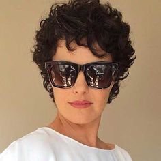 Popular Short Haircuts, Curly Hair Trends, Curly Kids, Short Curly Hairstyles, Haircuts For Curly Hair, Fringe Hairstyles, Curly Hair With Bangs, Curly Bob Hairstyles