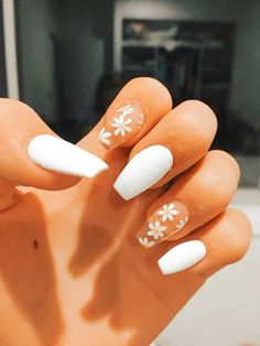 Gel Nails With One Finger Design, Arclyc Nail Ideas Summer, Summer Nail Ideas Aesthetic, Gel Nails Ideas Short Flower, Purple Nails With Simple Design, Cute Nails For August, Spring Trendy Nails Coffin, Cute Shortish Nails, Nails For Working Hands