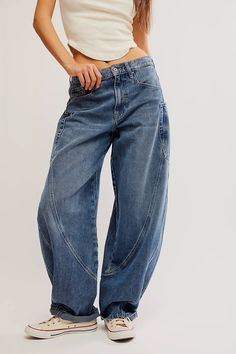 We The Free Sugar And Spice Barrel Jeans | Free People Free People Barrel Jeans, Barrel Leg Jeans, Cool Jeans, Barrel Jeans, Quoi Porter, Nye Outfits, Sporty Sneakers, Free People Jeans, Sugar And Spice