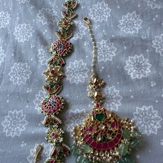 Very Beautiful Traditional Designer Sabyasachi Inspired Pachi Kundan Choker With Beautiful Heavy Jhumki , Bridal Set Raj Wada Haar - Etsy Festive Kundan Tikka With Zari Work, Navratri Kundan Tikka With Pallu Detail, Traditional Kundan Tikka For Navratri, Festive Bollywood Style Tikka With Pallu, Bollywood Style Tikka For Navratri Festive, Bollywood Style Tikka For Navratri, Traditional Green Tikka For Festive Occasions, Festive Bollywood Tikka With Latkans, Traditional Green Festive Tikka