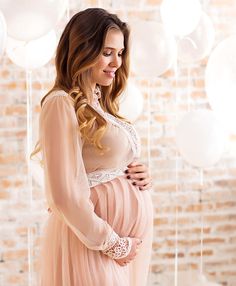 25 Best Baby Shower Dresses For Every Style And Shape Baby Shower Mom Outfit, Winter Baby Shower Outfit, Baby Shower Dress For Mom, Dress For Mom, Maternity Outfit Ideas, Cute Maternity Dresses, Baby Shower Dress, Maternity Outfit