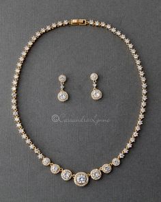 Halo Circles CZ Bridal Necklace and Earrings - Cassandra Lynne Wedding Gold Necklace, Gold Bridal Hair Accessories, Formal Necklace, Bridal Necklace Designs, Neck Pieces Jewelry, Circle Jewelry, Formal Jewelry, Cute Engagement Rings, Diamond Necklace Designs