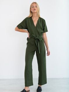 Overalls Linen, Wfh Outfits, Linen Overalls, Linen Kimono, Pajamas All Day, Boho Jumpsuit, Clothing Aesthetic, Womens Jumpsuits, Style Box