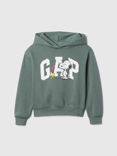 GapKids | Peanuts Relaxed Logo Hoodie | Gap Factory Hoodie Gap, Gap Logo, Knit Jeans, Pajamas Gift, Baby Pajamas, Girl Sweatshirts, Lookbook Outfits, Toddler Boys, Hoodie Print