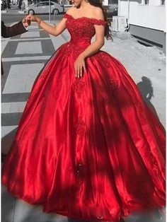 Ball Gown Evening Gown Luxurious Dress Valentine's Day Quinceanera Chapel Train Short Sleeve Off Shoulder Satin with Appliques 2024 2024 - $227.99