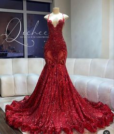 Prom Dresses Black Women Mermaid, Red Prom Dress Extra, Prom Dresses Train, Dark Red Prom Dress Black Women, Dramatic Prom Dresses Red Carpets, Red Sweet 16 Dresses Long, Unique Red Prom Dresses, Las Vegas Prom Theme Dresses