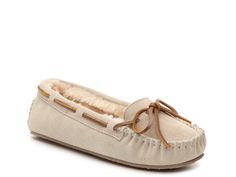 Minnetonka-Cally Moccasin Slipper Keep it classic in the Cally slipper from Minnetonka. These suede moccasins feature a soft faux fur lining and flexible sole to keep you warm and cozy while lounging around. Minnetonka Slippers, Moccasin Slipper, Slippers Outfit, Athletic Aesthetic, Trendy Shoes Sneakers, Minnetonka Moccasins, Suede Moccasins, Warm Slippers, Moccasins Slippers