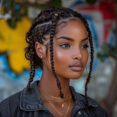 Afro Hairstyles to Embrace Your Curls Afro Hair Goals, Braids In The Front Natural Hair, Bob Hair Color, Protective Hair, Side Braid Hairstyles, Braided Cornrow Hairstyles, Pelo Afro, Hair Techniques, Twisted Sister