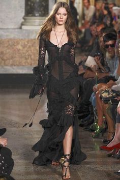 Medieval Core, Devon Aoki, Printed Dresses, Glam Dresses, John Galliano, Fashion Icon, Beautiful Life, Emilio Pucci, Beautiful Gowns