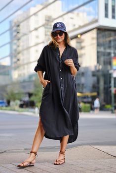 **PRE-ORDER** Ships December 7- 14 Classic Shirt Dress for everyday ease. Button-down oversized silhouette with side slits, front + side pockets. Our hero style continues in a New Navy colour. 86% Linen / 14% Cotton - woven, washed and stitched in India - GOTS Certified. Model is 5'11 and wearing a size 2 Our Linen has the EUROPEAN FLAX® mark. This fiber is traceable - proof that raw material is of the highest quality and grown under the best environmental conditions. Linen Shirt Dress Outfit, Shirt Under Dress Outfit, Long Black Shirt Dress, Shirt Under Dress, Black Linen Shirt, Closet Outfits, Shirt Dress Black, Dress For Everyday, Shirt Dress Outfit