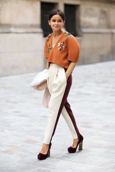 Street Style Paris Fashion Week Fall 2014 - Paris Fashion Week Fall Street Style - Harper's BAZAAR Paris Street Style Fall, Fashion Week Inspiration, Mira Duma, Elegantes Outfit Damen, Fashion Week Outfit, Miroslava Duma, Chique Outfits, Womens Style