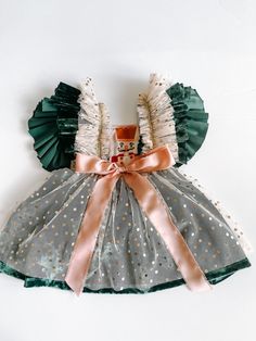 Nutcracker Christmas Dress//girls Christmas Dress//green Velvet Christmas Outfit - Etsy Velvet Christmas Outfit, Christmas Dress Green, Green Velvet Christmas, Baby Girl Christmas Dress, Christmas Dress Girls, Christmas Baby Clothes, Girls Christmas Dress, Velvet Christmas, Baby Fits