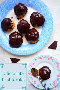 Classic Chocolate Profiteroles Profiteroles Recipe, Chocolate Sauce, Sweet Delights, Sweet Tarts, Fruit Desserts