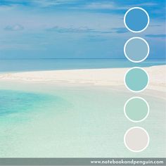 an image of the ocean with different colors