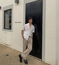 Bf Outfits Casual, White Polo Outfit Ideas, White Button Up Outfit Men, White Polo Shirt Outfit Men, Rich Boy Outfits, White Polo Shirt Outfit, Polo Shirt Outfit Men, Japanese Street Fashion Men, Photographer Outfit