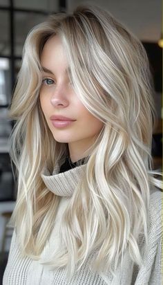 Platinum With Highlights, Neutral Blonde With Shadow Root, Platinum Blonde Medium Length Hair, Platinum Blonde With Money Piece, Foilayage Blonde Hair, Blonde Highlights 2024, Ash Platinum Blonde Hair, Blonde Highlights Icy, Blonde Summer Hair 2024