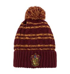 Gryffindor Knitted Hat | Harry Potter Shop US Hogwarts Trunk, Hogwarts House Colors, Gryffindor Scarf, Harry Potter Shop, Anniversaire Harry Potter, Harry Potter Merchandise, Harry Potter Outfits, Harry Potter Gryffindor, Hogwarts School