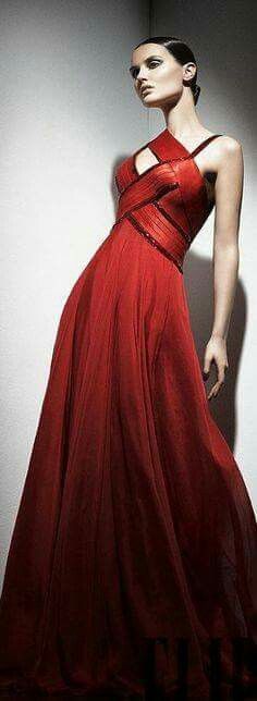 Lady in the RED dress Fashion Fotografie, Georges Hobeika, Fashion Gowns, Couture Mode, Long Red