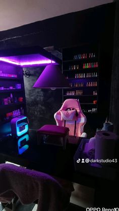 uñas Dark Studio Dark Nail Salon, Black Nail Room Ideas Home, Nail Tech Branding, Nail Studio Aesthetic, Cartoons Nails, Nail Room Ideas Home, Home Nail Salon Ideas, Nail Technician Room