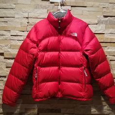 North Face Womens 96 Nuptse Jacket Product Details Brand - The North Face Material - 700 Goose Down Insulation Color - Red Size - Women's Large Condition - Excellent Style - Heavy Winter Puffer Coat Retail Price $450 Measurements Top To Bottom Length - 26" Pit To Pit - 22" #Tags - Puff Puffy Ladies Women Nupse Northface Tnf A7217 (Id-13-1270) Thermoball Nano Puff Full Length Hood Gotham Metropolis Aconcagua Apex Eco Denali Sweater Top Shirt Zip Up Full-Zip Series Red North Face Jacket, Retro Nuptse Jacket, Red Puffer Jacket, Short Hoodie, Nuptse Jacket, Winter Puffer Coat, Red Puffer, North Face Womens, Ski Coat