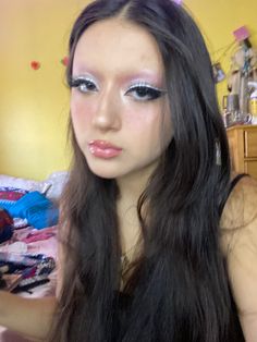 White Eyebrows Makeup, No Brows Makeup