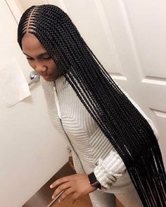 box braids parted down the middle Best Braid Styles, Lemonade Braids, Medium Box Braids, Feed In Braid, Flat Twist, Girls Braids, Sisterlocks