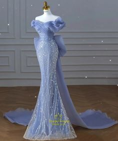 Mermaid Formal Gowns, Catwalk Dress, Mermaid Gown Prom, Beaded Mermaid, Prom Dress Inspo, Marine Uniform, Prom Dress Ideas, Prom Inspo, Prom Dress Inspiration