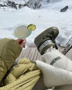 Winter Luxury Aesthetic, Winter Aesthetic 2024, Birthday Ski Trip, Aspen Aesthetic, January Vibes, January Aesthetic, Aspen Snow