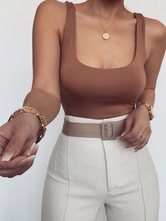 Trendy Outfits 2020, Pakaian Feminin, Outfit Chic, Populaire Outfits, Hair Raising, Ținută Casual, Easy Ideas, Elegantes Outfit