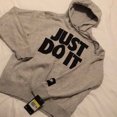 Mens Grey Nike Just Do It Hoodie. Size Small. New With Tags. It Hoodie, Mens Fashion Jewelry, Triceps Workout, Grey Nikes, Nike Just Do It, Nike Shirts, Men's Nike, Just Do It, Nike Men