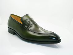 Style: 478-503-Olive Stylish Hand Burnished Calfskin slip-on Penny Loafer from the Carrucci collection features soft Calfskin linings and a clean welt Cordovan Shoes, Formal Loafers, Shoe Horn, Wide Shoes, Shoe Tree, Penny Loafer, Suede Sandals, Horse Hair, Penny Loafers