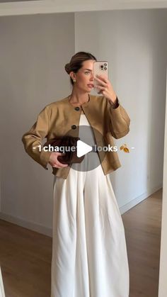 Rocío Millán on Instagram: "1 chaqueta 9 looks 🍂 La chaqueta de ante es la tendencia de la temporada y tenía que hacer este vídeo! Decidme si os gusta que os ponga varios looks con una misma prenda y también cuál es vuestro look favorito ❤️ 

-

#fashion #autumnoutfit #inspooutfit" On Instagram, Instagram