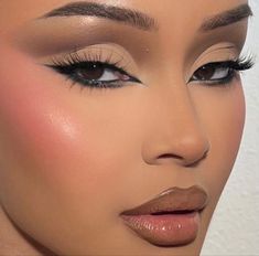 Simple Chic Makeup Looks, Siren Eye Makeup Black Women, Revenge Makeup Looks, Elopement Makeup, Dramatic Eyeliner, Maquillage On Fleek, Girly Tingz, Nails Nude