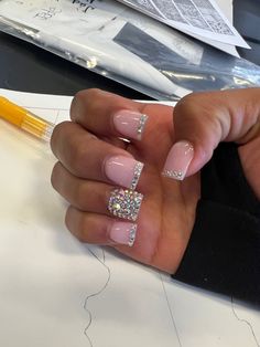 Cute Short Nails With Diamonds, Diamond Short Nails, Acrylic Nail Designs French Tip Ideas Square, Baddie Shorties Acrylic Nails, Short Diamond Nails Rhinestones, Short Nail With Rhinestones, Short Acrylic Nails Gems, Short Nails For Birthday, Rhinestones On Short Nails