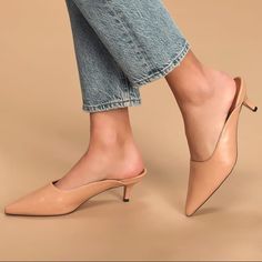 Lulu’s Pointed Mules. So Cute, But Too Wide For Me. Brand New In Box. Https://Www.Lulus.Com/Products/1055282.Html?Utm_medium=Email&Campaign_name=Order_shipped_daisy&Utm_source=Sendgrid_tr Casual Kitten Heels With Round Toe For Spring, Casual Spring Kitten Heels With Round Toe, Pointed Mules, Fur Loafers, Tan Mules, Brown Mules, Black Mules, Platform Mules, Fashion Business Casual