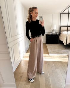 Taupe Wide Leg Pants Outfit, Nude Trousers Outfit, Taupe Pants Outfit, Wide Leg Trousers Outfit Casual, Unpolished Casual, Black Wide Leg Trousers Outfit, Trousers Outfit Work, Business Grunge, Leg Trousers Outfit