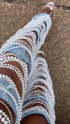 Pearl Jeans, Snap Stories, Diy Ripped Jeans, Bling Denim, Shoes Outfit Fashion, Denim Crafts