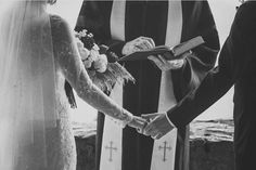 Church Ceremony Photography, Wedding Venue Photos, Small Church Wedding Photos, Catholic Church Wedding Photos, Church Wedding Photo Ideas, Micro Wedding Photography, Wedding Ceremony Ideas Church, Ceremony Wedding Pictures, Church Photo Ideas