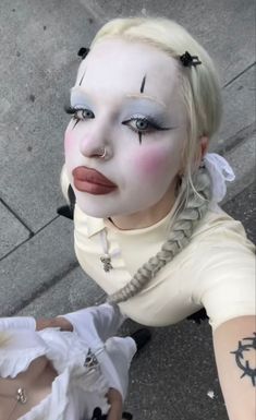 Old Fashioned Clown Makeup, White Face Makeup Looks, The Garden Clown Makeup, Modern Clown Makeup, Clown Makeup White Face, Porcelain Clown Makeup, Fashion Clown Makeup, Doll Clown Costume, Pierott Clown Makeup