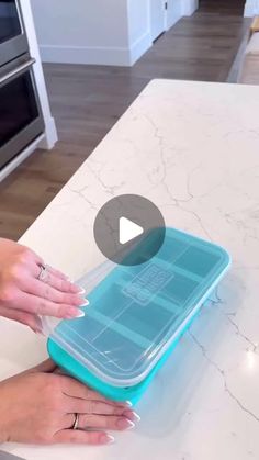 Karisa Udy | Kailye Adair on Instagram: "✨COMMENT LINK✨ and we’ll DM you the link for these 1 cup portion freezing cubes! Perfect for freezing and meal prepping your favorite soups this winter! 🍜❄️

#amazonmusthaves #winter #soupseason #mealprep #homehacks #kitchengadgets #amazonfinds #thesistershoppers" Meal Prep Soup, Souper Cubes, Amazon Kitchen Gadgets, Soup Season, Amazon Deals