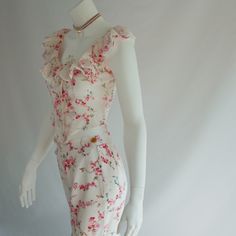 BIOArchival Vivienne Westwood Red Label archival 90s floral ruffle corset and Trousers set co ord  Floral, button front, frill sleeve outrageous As seen on Pamela Sanderson new show excellent condition for age, minor wear to be expected of any secondhand item  reluctantly letting this one go, will probably regret as I have never seen another like it 😩 Top size I  Trousers tag size 44 but run small def more like modern UK  6-8 or XS  pictured on size 6 5'5 Vivienne Westwood Floral, Vivienne Westwood White Dress, Corset And Trousers, Vivienne Westwood 90s, Vivienne Westwood Runway, Ruffle Corset, Vivienne Westwood Red, Womens Suits, 90s Floral