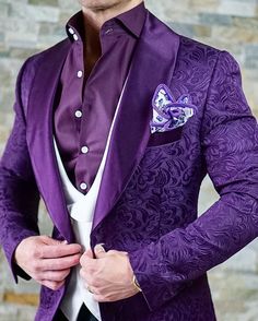 Purple Prom Suit, Men Suits Wedding, Purple Suit, Prom Suits For Men, Paisley Jacket, Purple Prom, Man Blazer, Groom Tuxedo, Mens Blazer Jacket