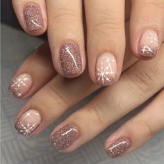 Champagne Metallic Nail Set With Snowflake Accent Detail. Contains 24 Square Reusable Nails, Adhesive Jelly And Nail File. New Bling French Tip, Nails Glitter French, Winter Nails Gel, Nail Shapes Square, Holiday Nails Christmas, 2024 Nails, Short Fake Nails, Press On Nails Short, Nails Square