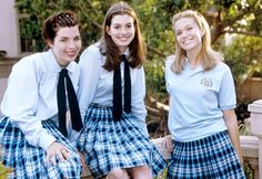 Mia Thermopolis Princess Diaries, Mia Thermopolis Outfit, Mia Thermopolis Costume, Chanel Core, Early 2000s Halloween Costumes, 2000s Halloween Costume, Movie Core, The Princess Diaries 2001, Comfort Films