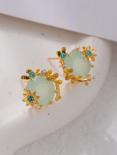 Elegant Floral Radiance: Rhinestone Flower-Shaped Earrings Gold Round Flower Earrings For Spring, Gold Flower Earrings For Pierced Ears, Summer Season, Stones Earrings, Earrings Accessories, Rhinestone Flower, Elegant Floral, Flower Shape, Stone Earrings, Accessories Earrings