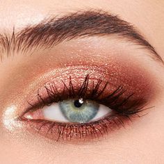 Sparkly Eye Makeup, Gold Eyeshadow Looks, Luxury Palette, Tutorial Eyeliner, Rose Gold Eyeshadow, Mekap Mata, Cat Eye Makeup, Eye Makeup Pictures