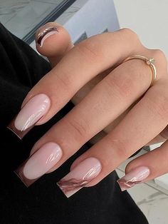 Tapered Square Fall Acrylic Nails, Fall 2023 Acrylic Nails, Nails For Party Night, Nude Baddie Nails Short, Brown Nails Design, Nagel Tips, Beige Nails