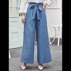 Shein Wide Leg High Waisted Jeggings No Buttons, Has Zipper And Clip On The Side Comes With A Sash Size L New/ Never Worn Wide Leg Pants Outfit Hijab, Kulot Outfit, Kulot Pants Outfit Hijab, Kulot Jeans, Paper Bag Waist Pants, Wide Leg Pants Outfit, Vintage Formal Dresses, Fall Pants, Outfit Hijab